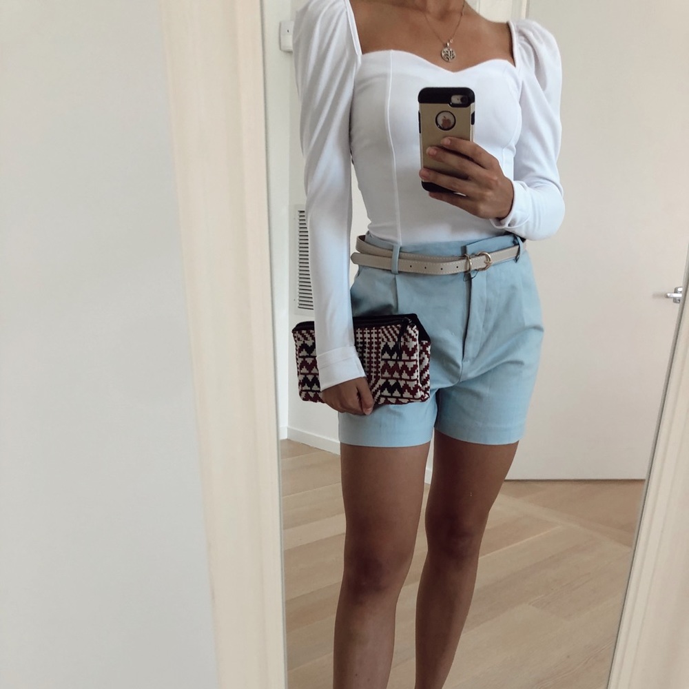 White elegant shirt with puffy shoulders. Size S